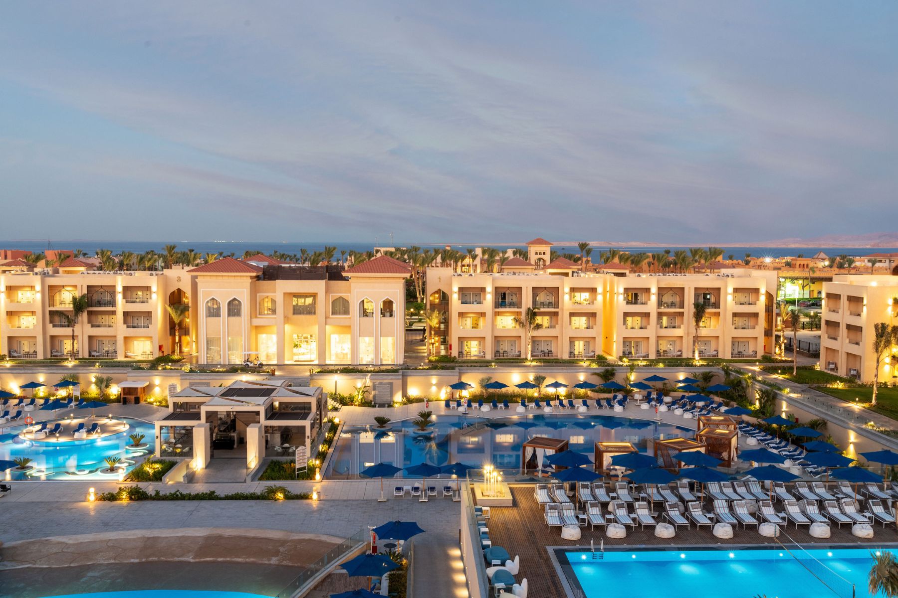 Cleopatra luxury resort north coast. Санрайз Арабиан Бич Резорт Шарм-Эль-Шейх. Cleopatra Luxury Resort. Cleopatra Luxury Resort Sharm el Sheikh. Порто Шарм