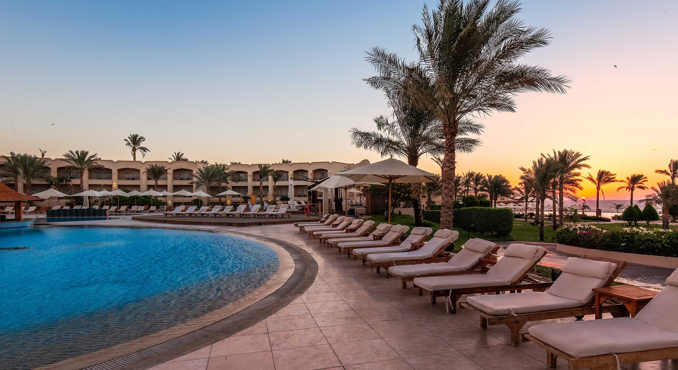 CleopatraLuxuryResortSharmElSheikhActivePool